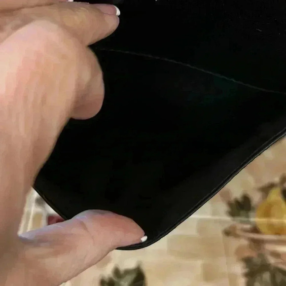 Leather crossbody bag - Picture 4 of 13